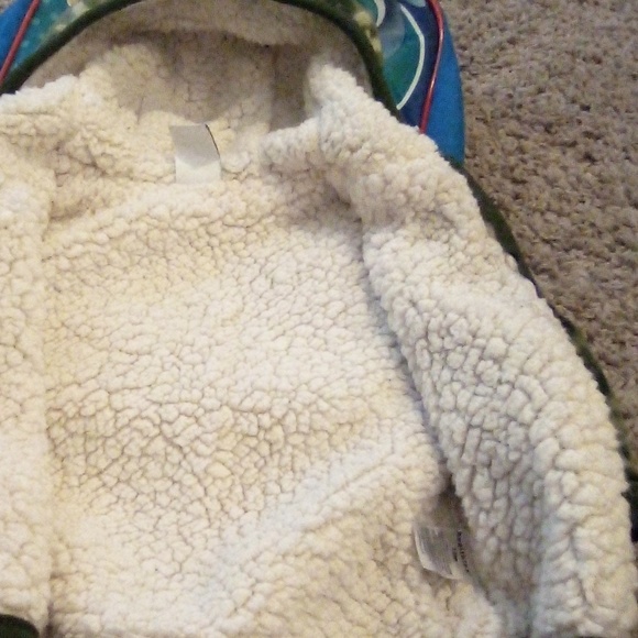 Boys Healthtex jacket - Picture 3 of 6